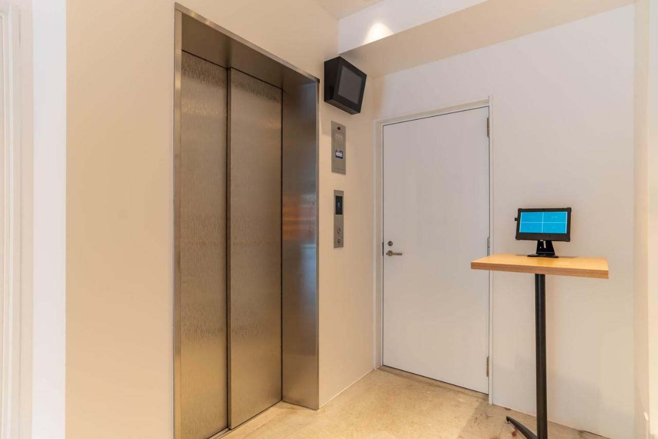 Bijou Suites Ai Osaka Esterno foto